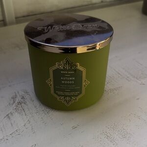 White Barn Autumn Woods Candle - Olive Green